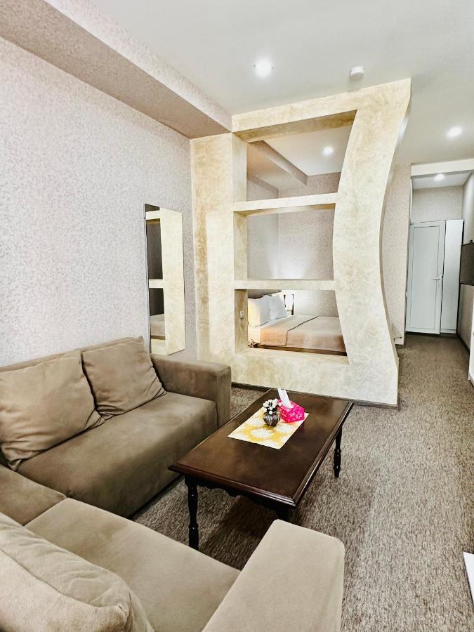 Liel Hotel Tbilisi Buitenkant foto