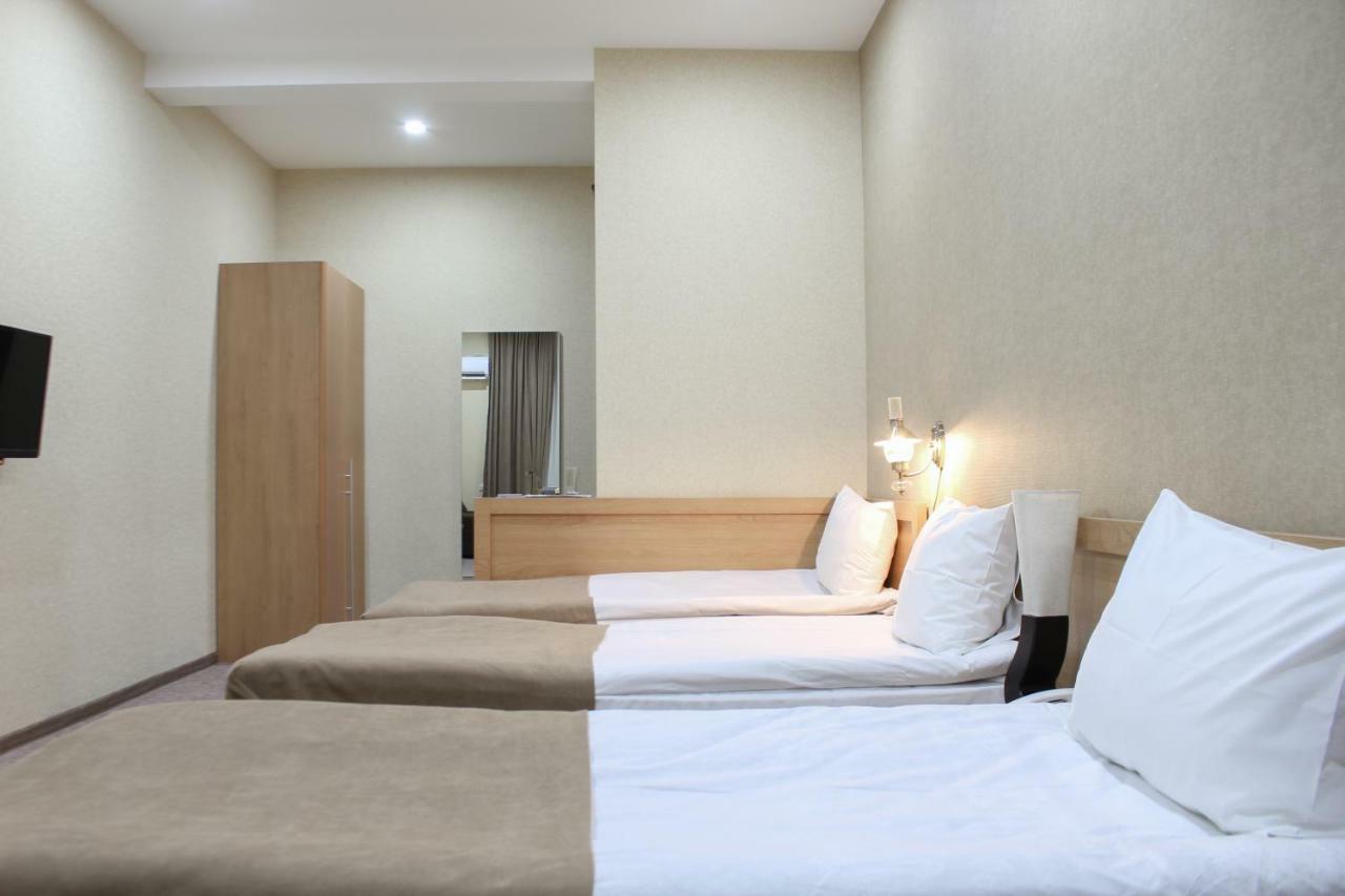 Liel Hotel Tbilisi Buitenkant foto