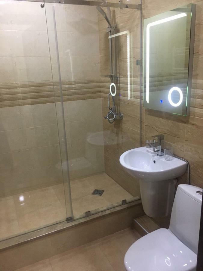 Liel Hotel Tbilisi Buitenkant foto